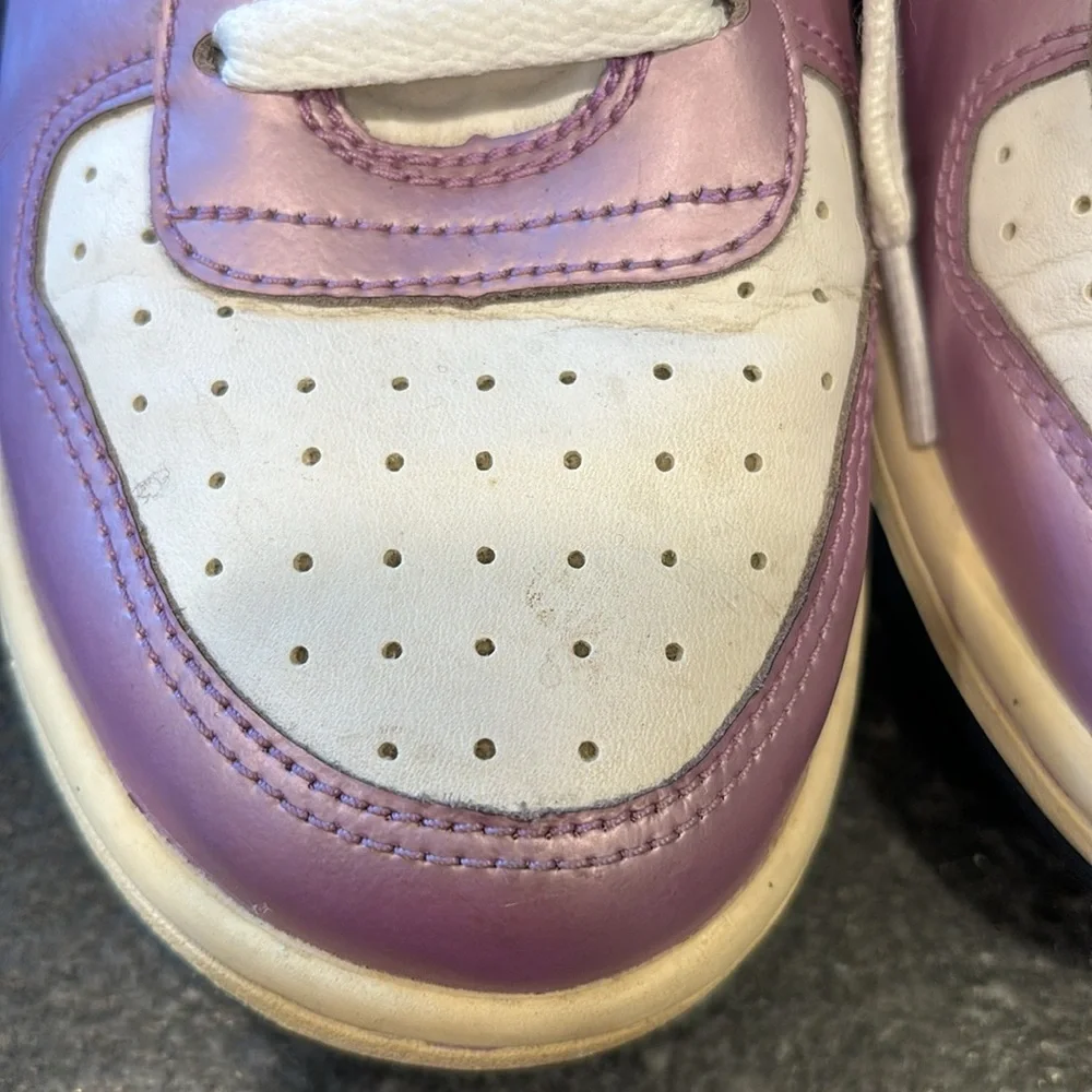 Vintage Nike Youth High Tops - Purple/White/Navy Size 6Y / EUR 38.5